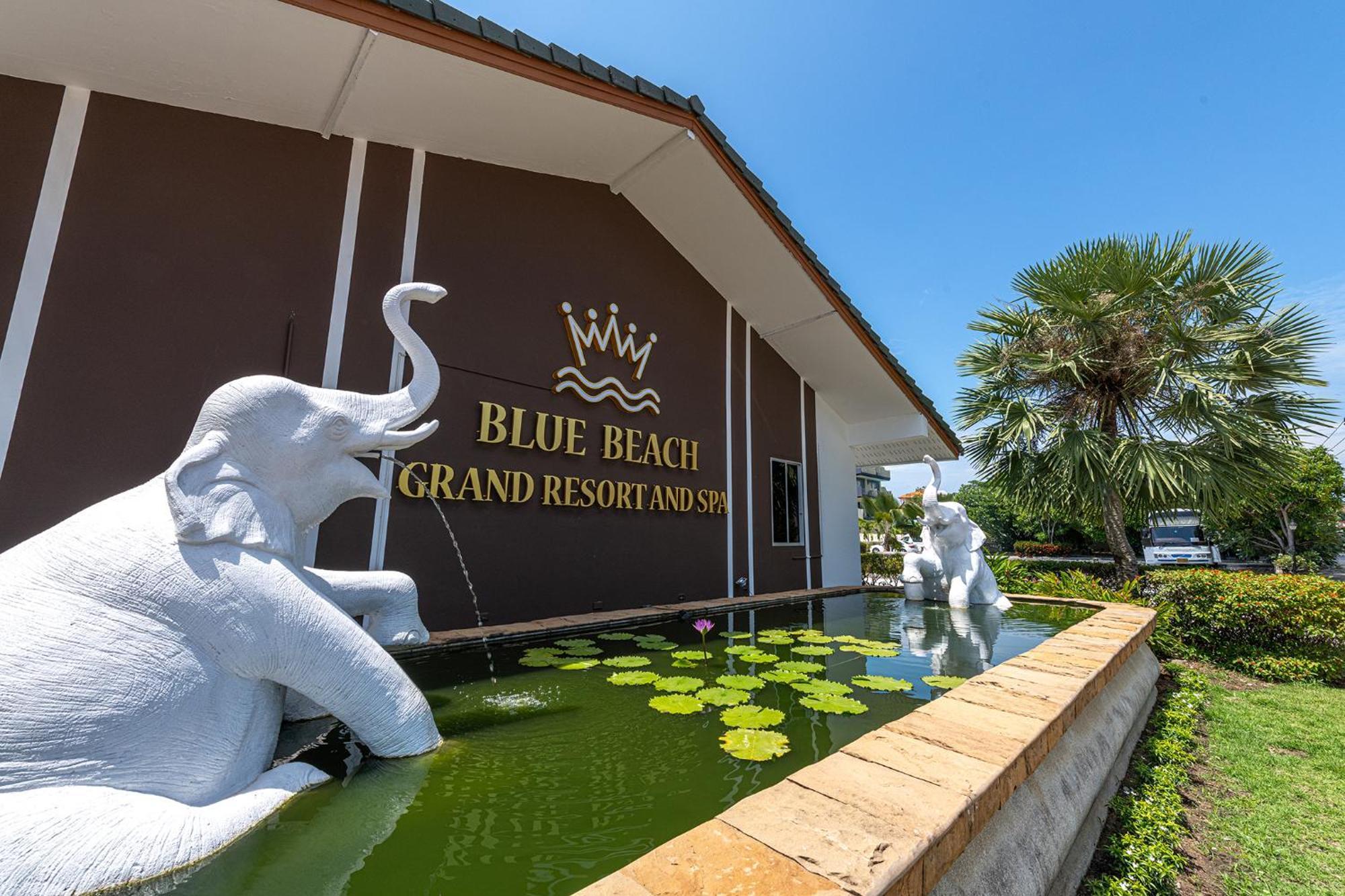 Blue Beach Grand Resort And Spa In Chalong Phuket By Dayuu Ban Saiyuan Exteriör bild