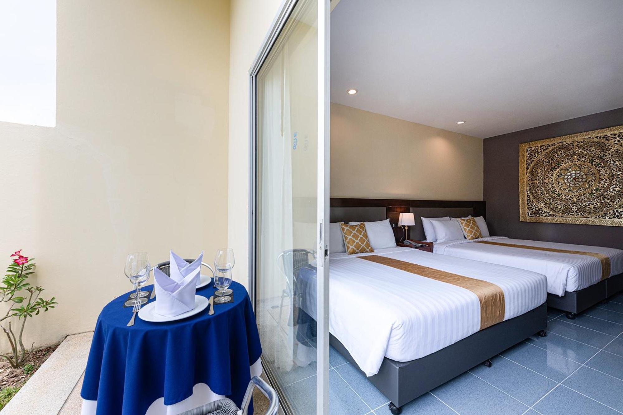 Blue Beach Grand Resort And Spa In Chalong Phuket By Dayuu Ban Saiyuan Exteriör bild